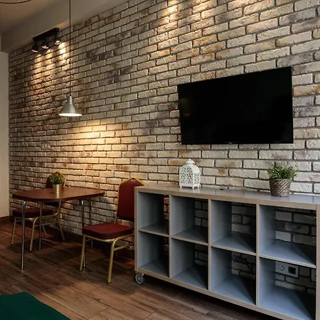 Apartment Golden - Cozy Studio - Main Rail Station&k24